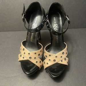 High heels 6.5 black patan